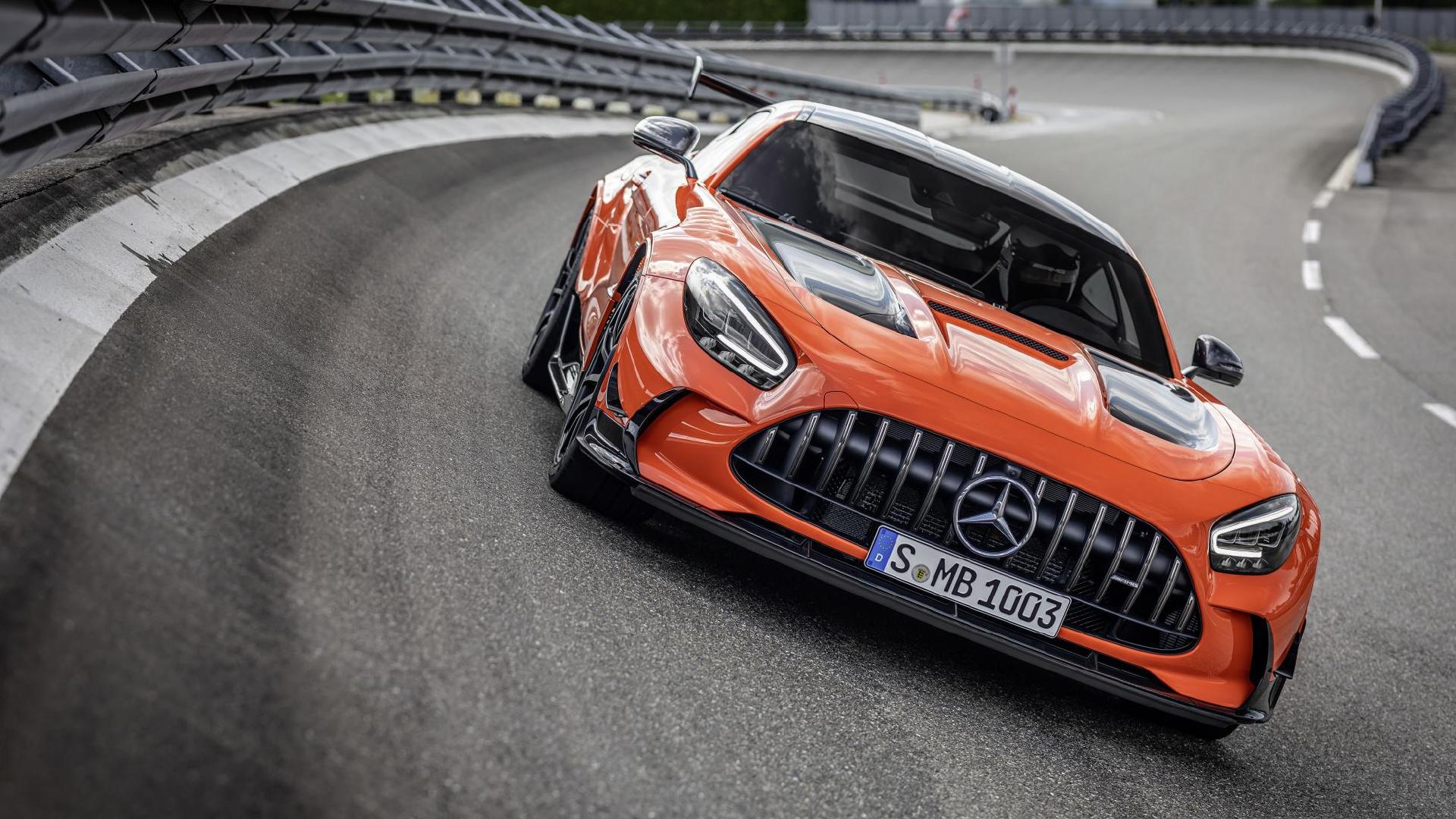 AMG GT：战意十足的配色!