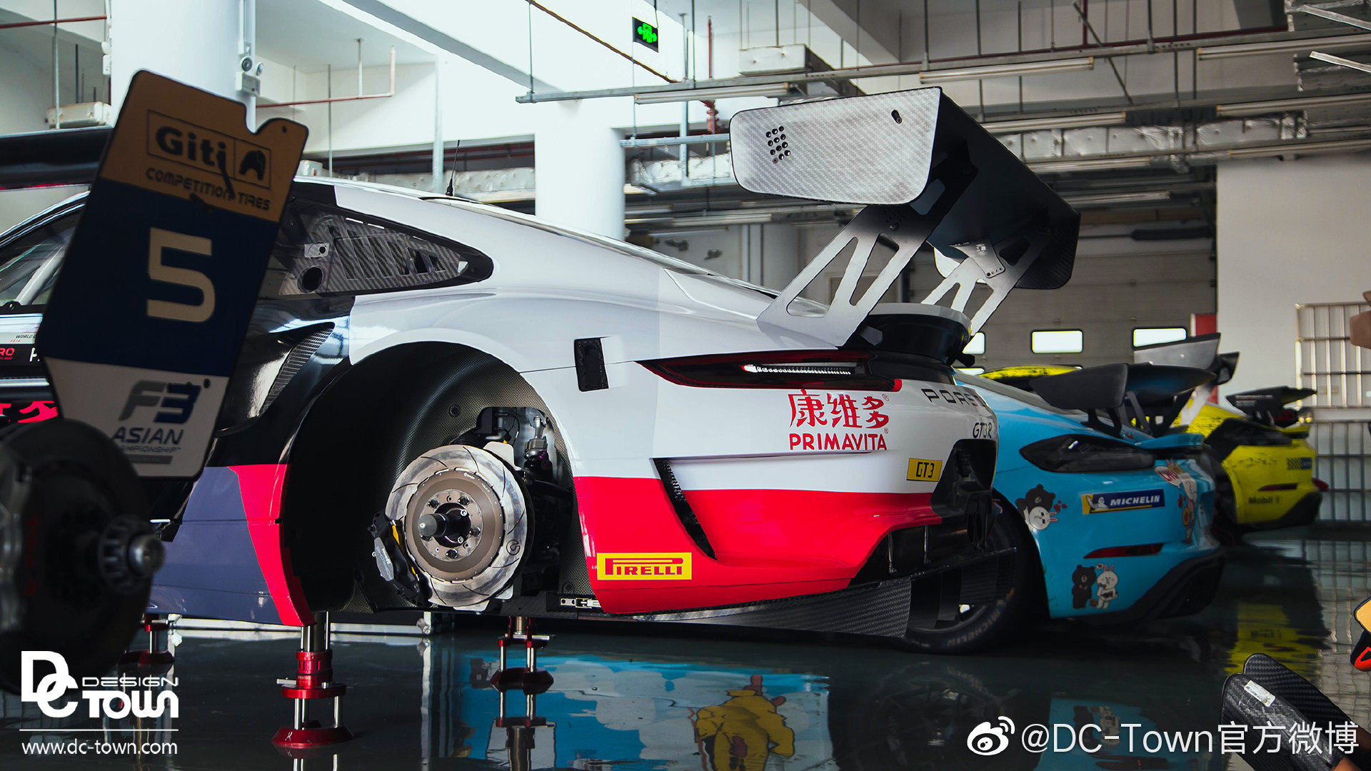 DC出品： 保时捷GT3R 整车改色拉花