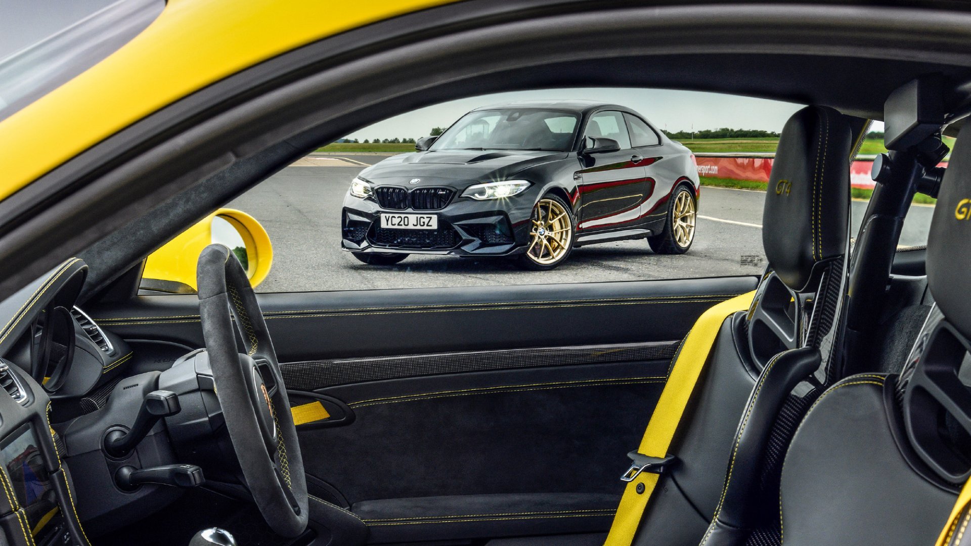 选择题： Porsche 718 Cayman GT4 & BMW M2 CS 你会怎么选？