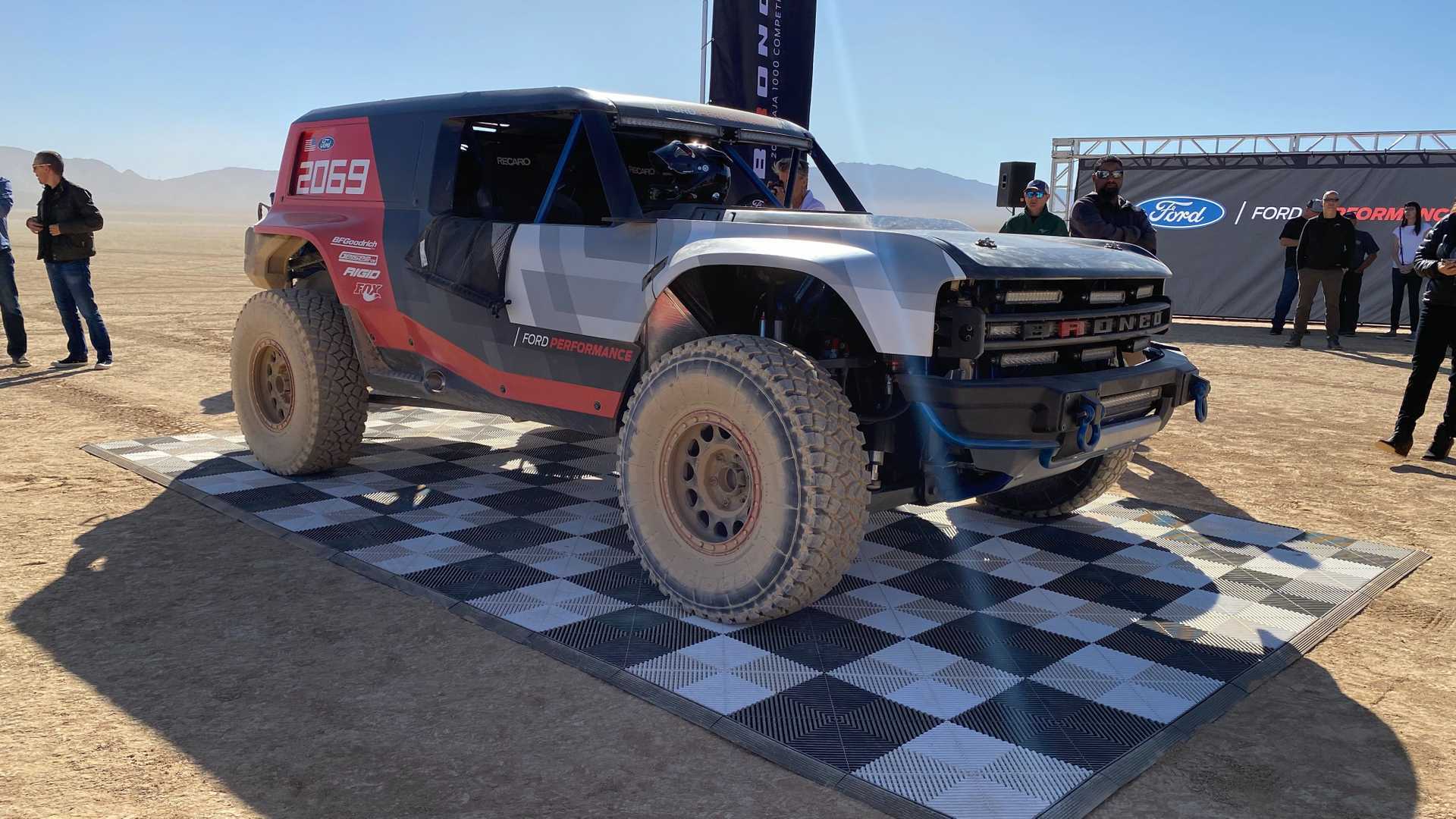 福特Bronco R（Raptor）高速越野SUV驾到。