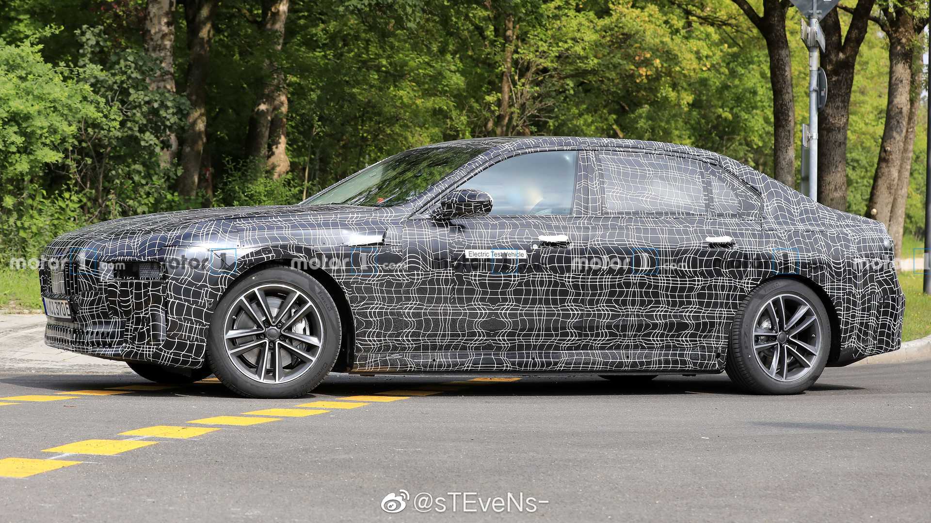 高清汽车美图：下一代BMW 7系原型测试车曝光