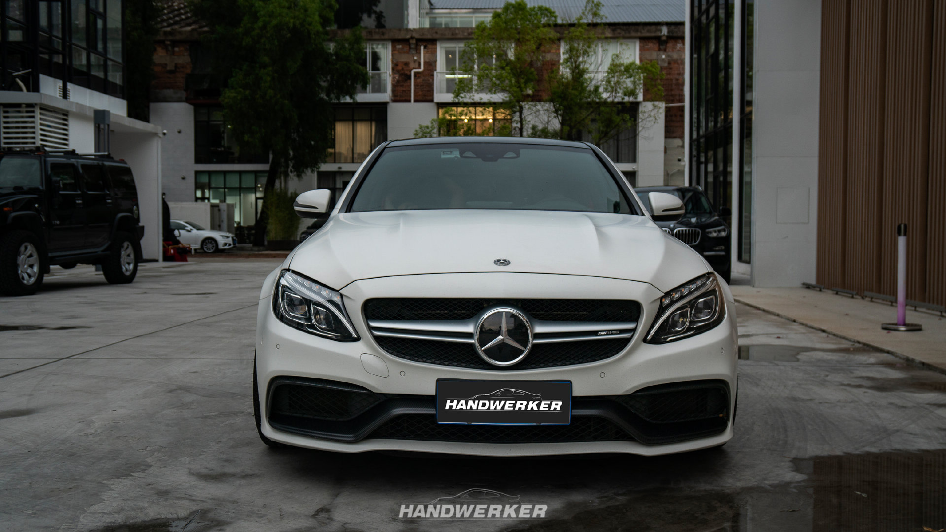 这是我们想要的梅赛德斯奔驰AMG C63 白色系列！