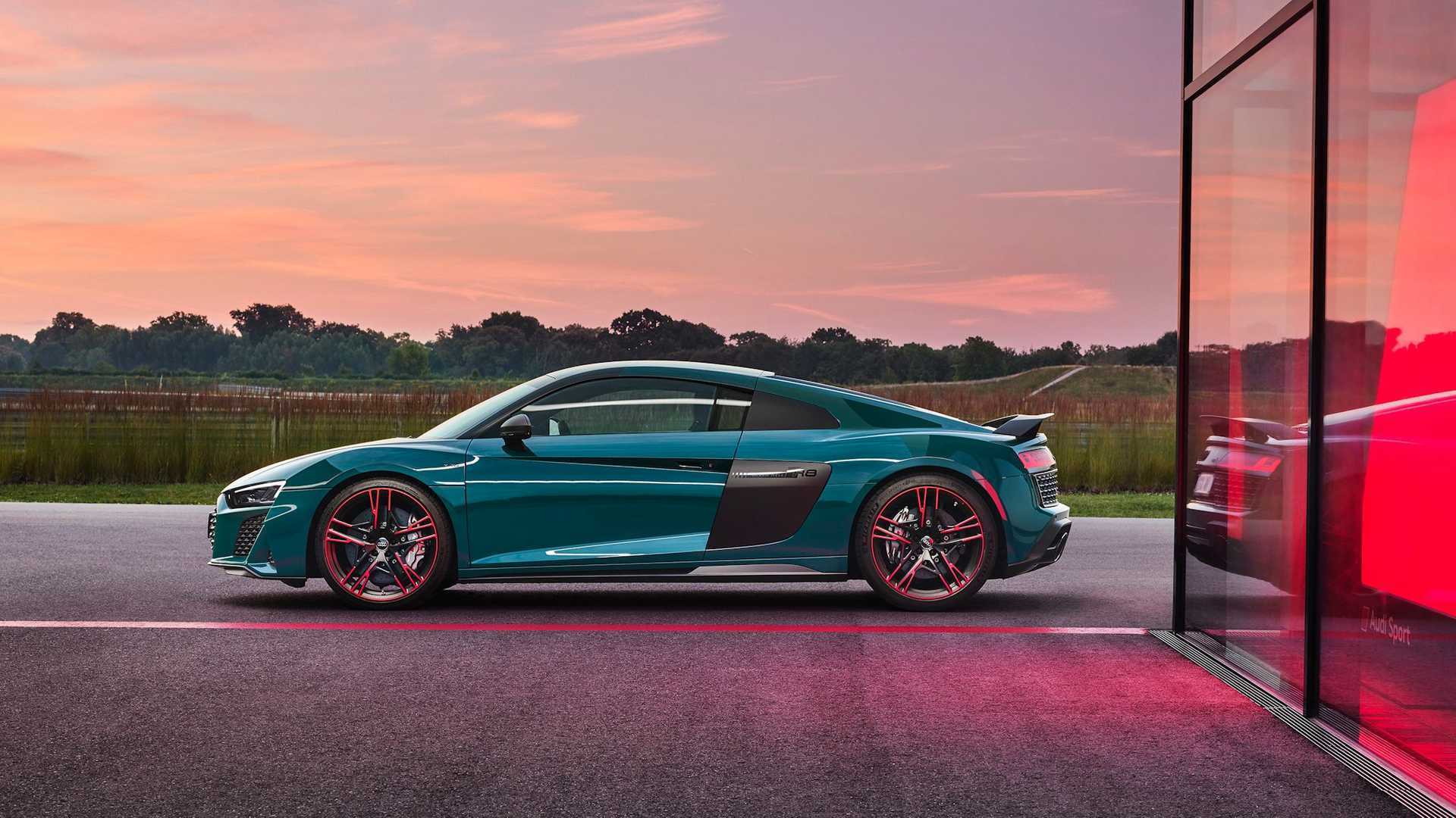 Audi R8 Green Hell Edition官图。