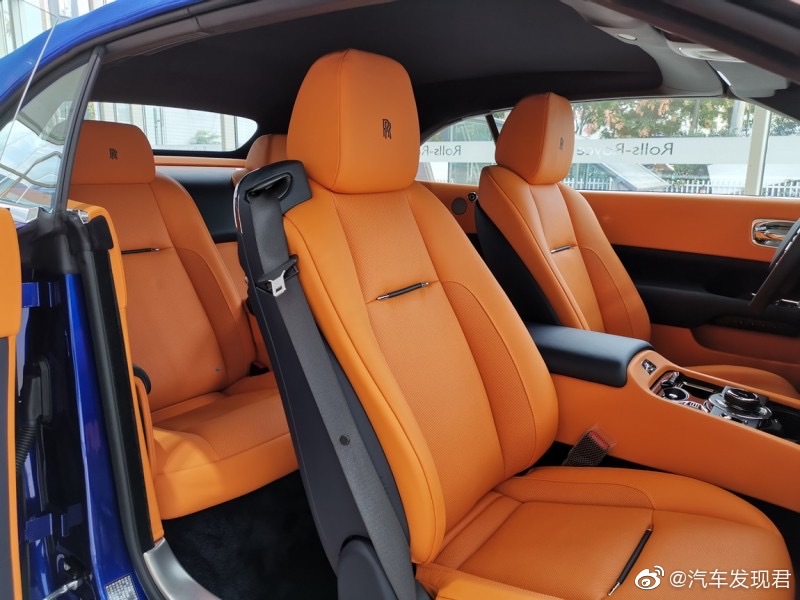 劳斯莱斯 曜影 萨拉曼卡蓝/柑橘色