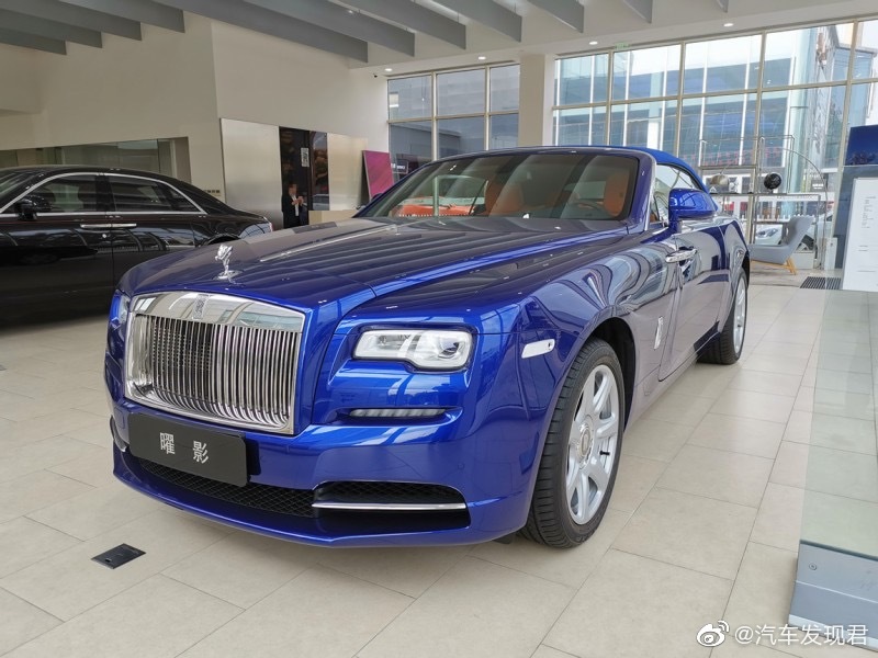 劳斯莱斯 曜影 萨拉曼卡蓝/柑橘色