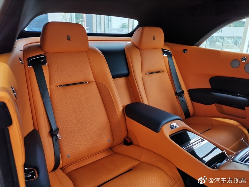 劳斯莱斯 曜影 萨拉曼卡蓝/柑橘色