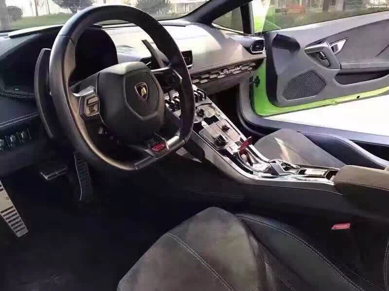 汽车必须看： 汽车故事 兰博基尼lp610-4