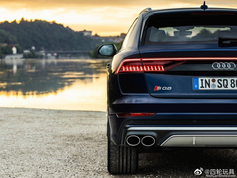 每天一组汽车美图：奥迪SQ8，感受一波~~