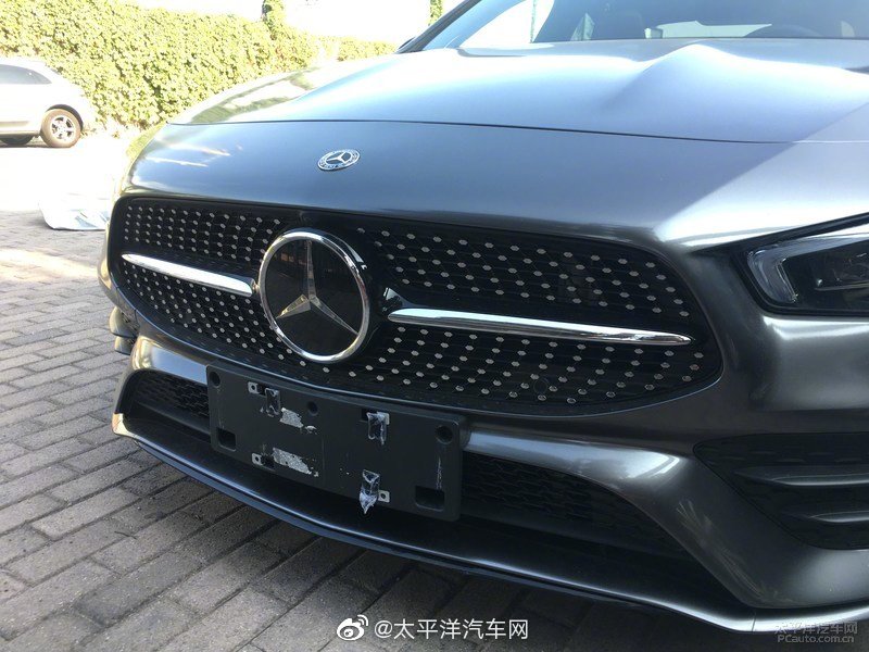 全新一代奔驰CLA260车型到店啦