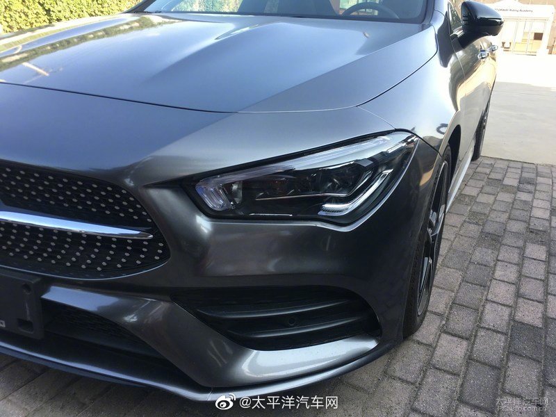 全新一代奔驰CLA260车型到店啦
