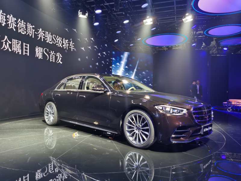 这世界越来越无趣了，奔驰把S都能造那么丑.......