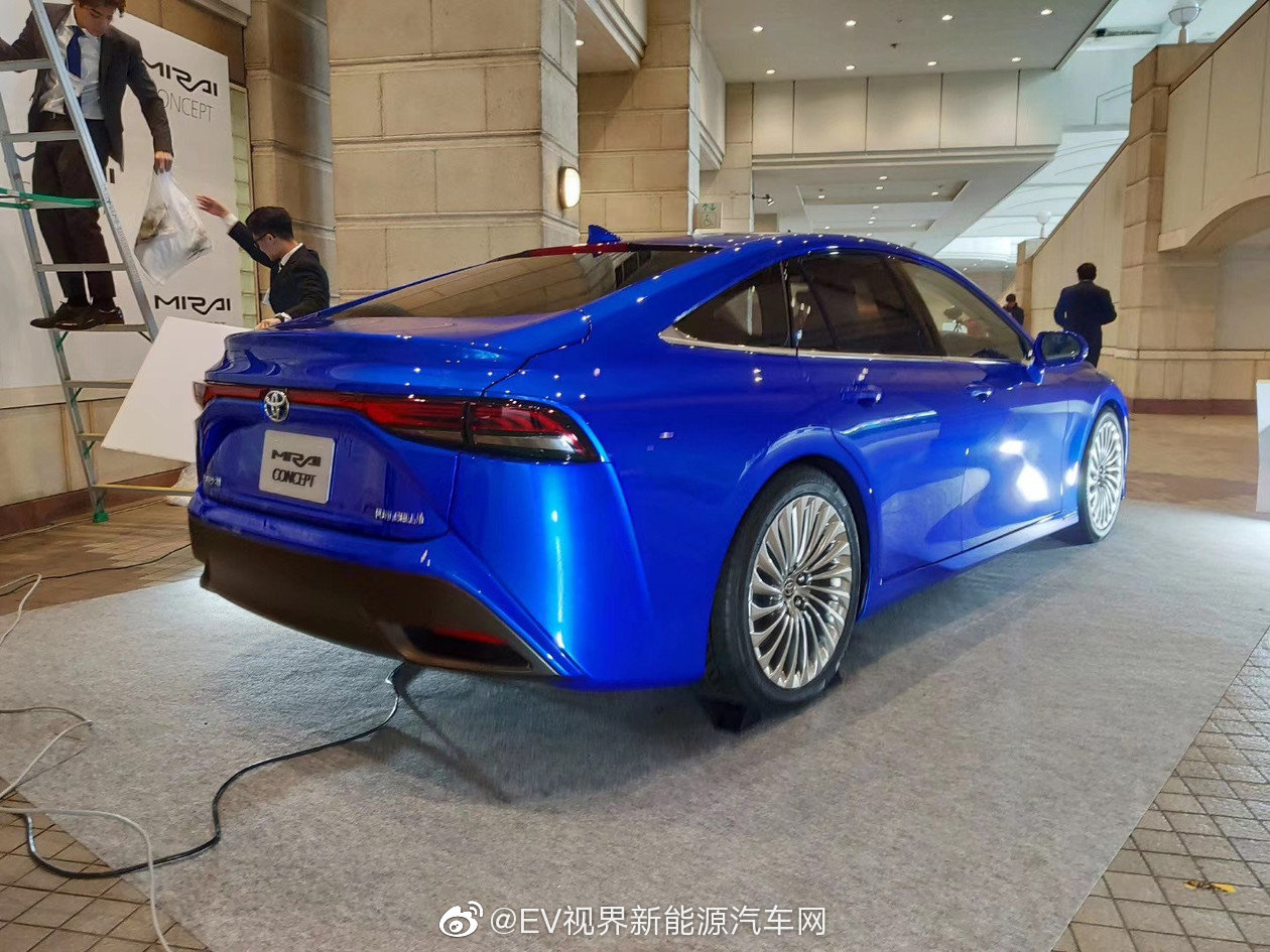 造型很科幻：丰田概念车发布