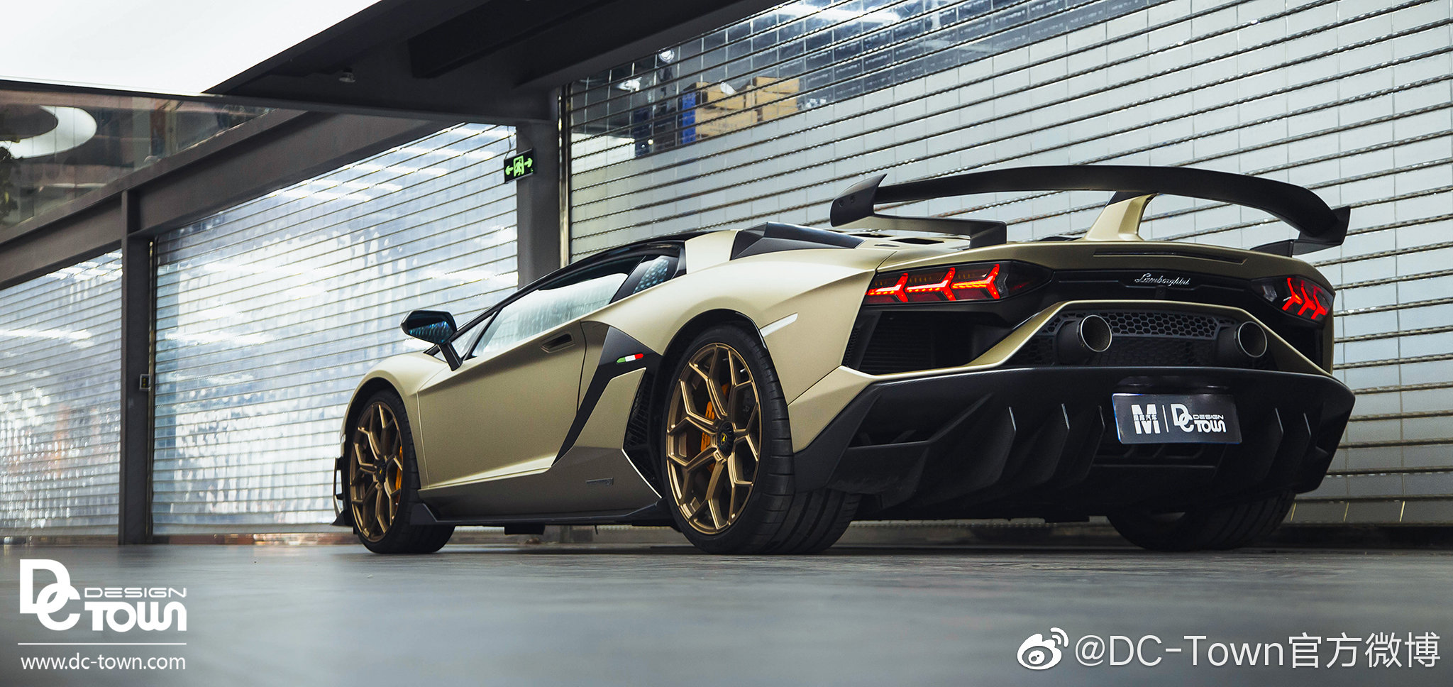 DC出品： 兰博基尼SVJ 整车香槟金改色贴膜