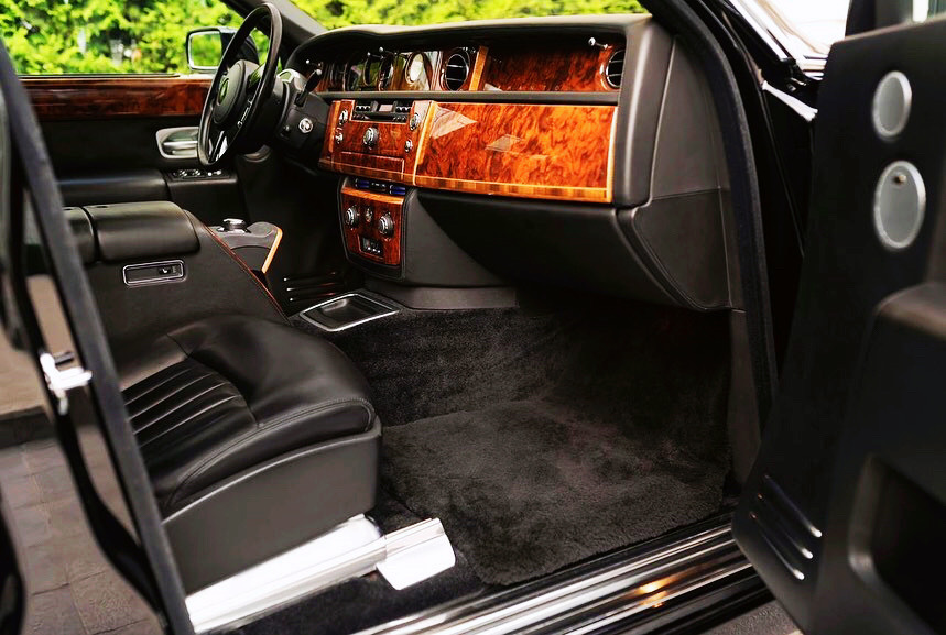 最顶级车型，Rolls Royce Phantom