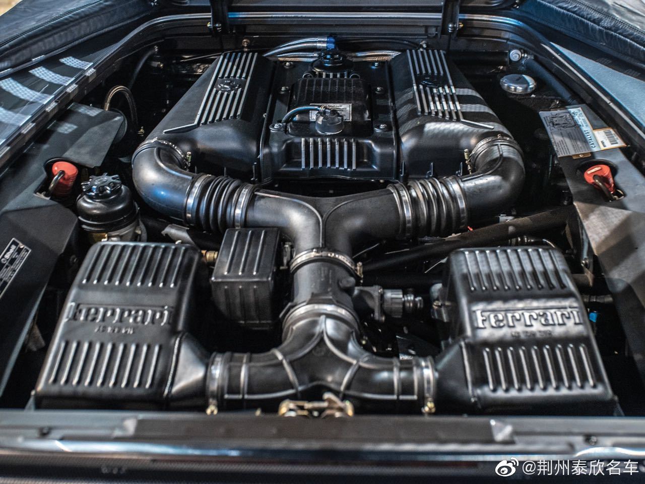 汽车美图：尤里飞车 Ferrari F355