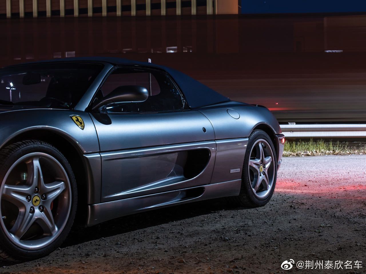 汽车美图：尤里飞车 Ferrari F355