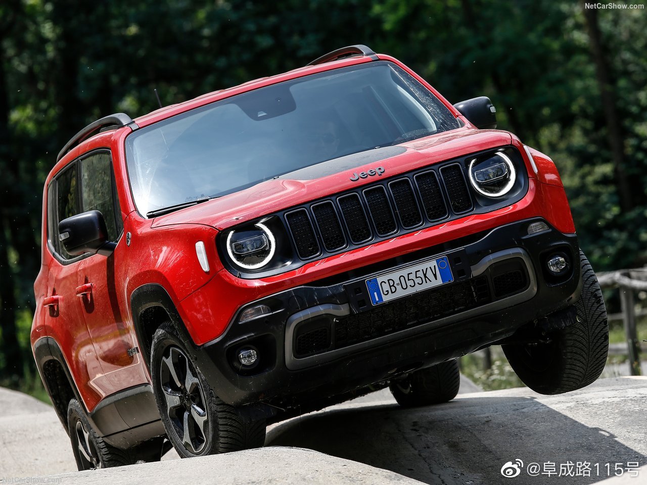 新JEEP自由侠，新车搭载1.3T发动机和11.4kWh电机