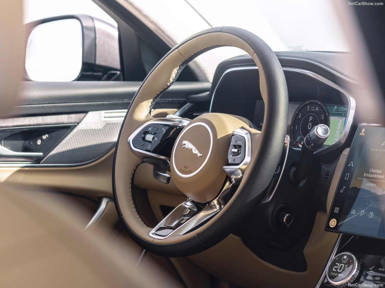 喜欢旅行车，捷豹XF Sportbrake也是一枚不容忽视的选手。