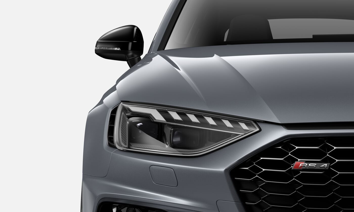 奥迪RS4：战意十足的配色!