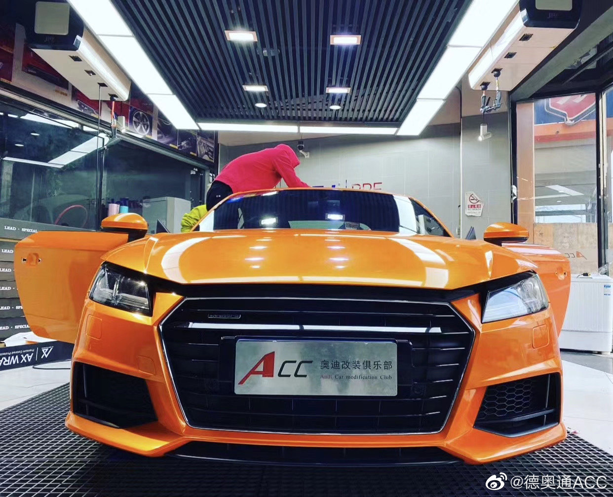 汽车改色贴膜  珊瑚橙闪耀你的美 换上新衣迎春的到来奥迪