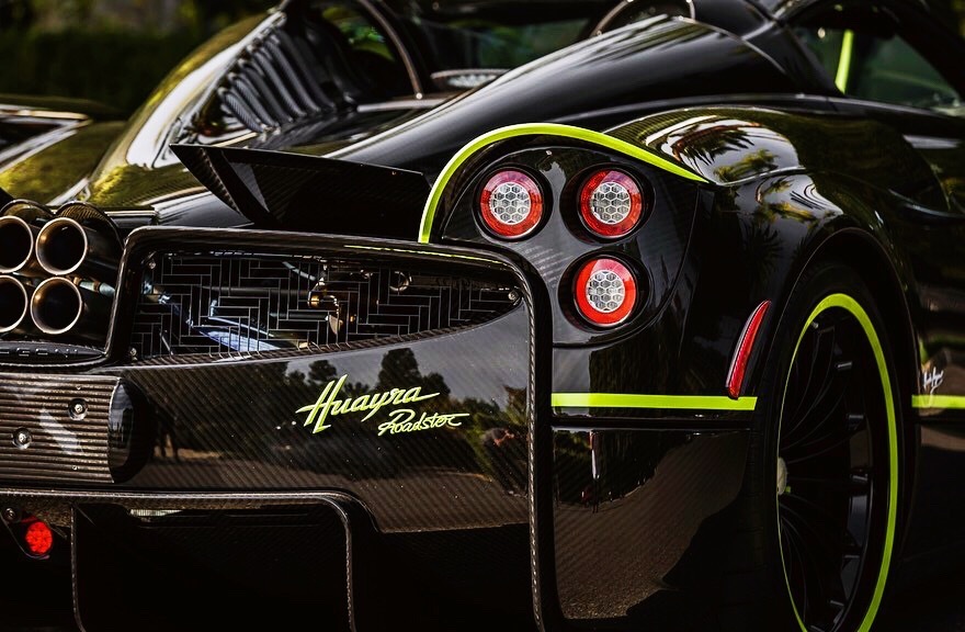 Pagani Huayra Roadster,太帅了，行走的艺术品的美名不是盖的