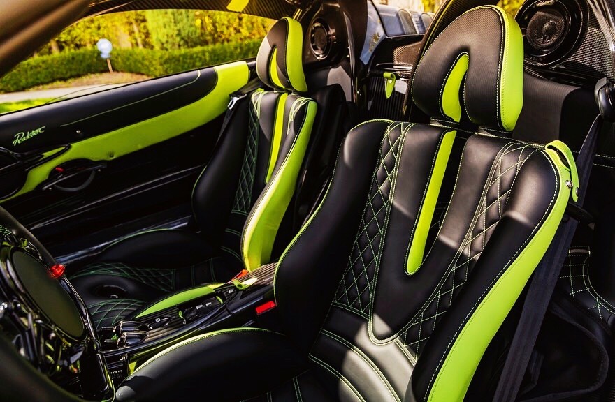 Pagani Huayra Roadster,太帅了，行走的艺术品的美名不是盖的