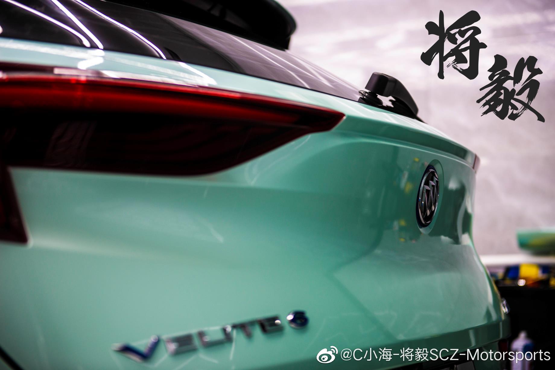 汽车美图：别克微蓝6 改色贴膜 月光玉