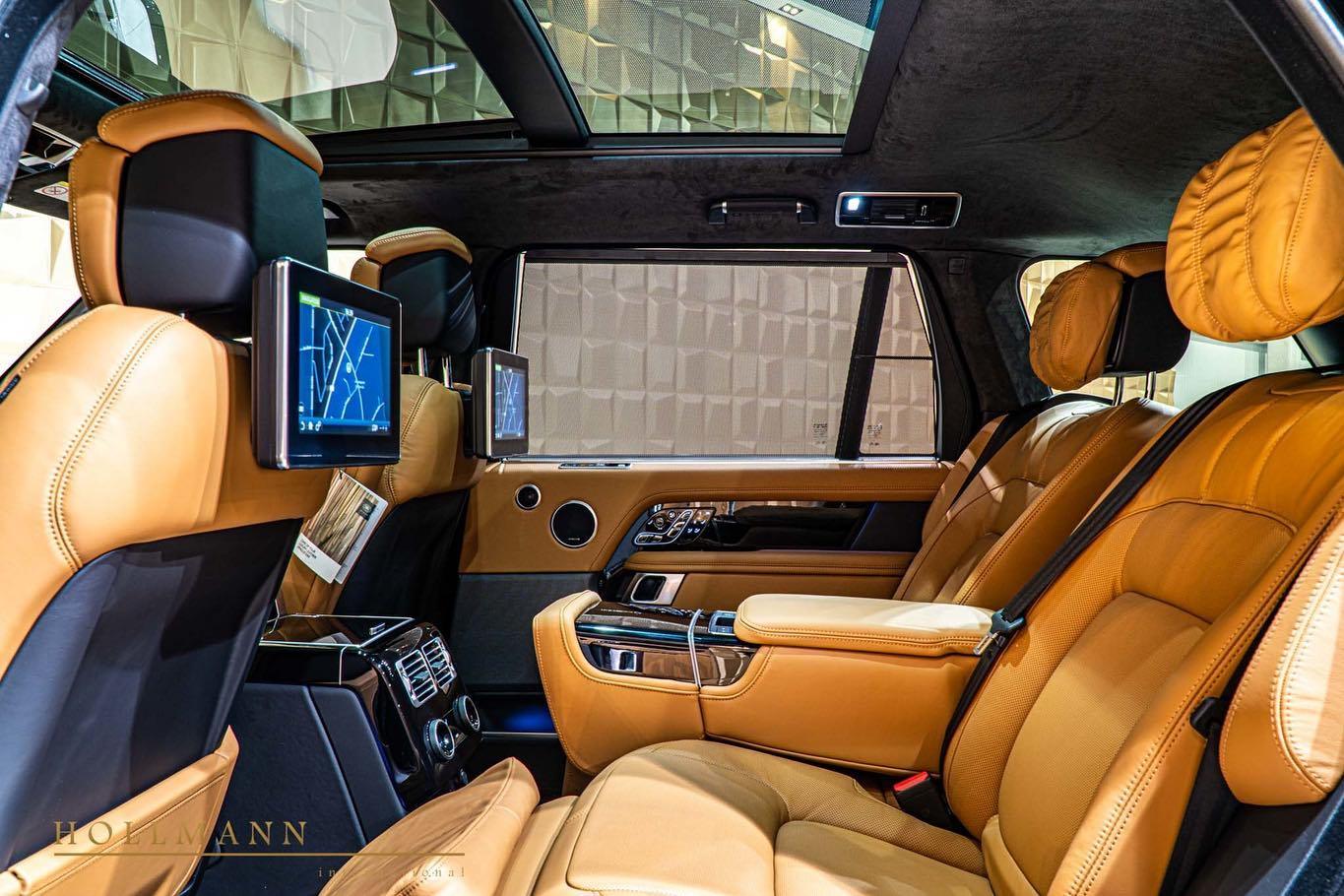 路虎揽胜3.0 P400 Autobiography LWB 加长版。