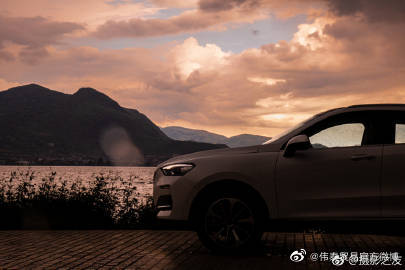 苍山巍峨十九峰，洱海浩淼十八溪在苍山洱海间与哈弗有个约会