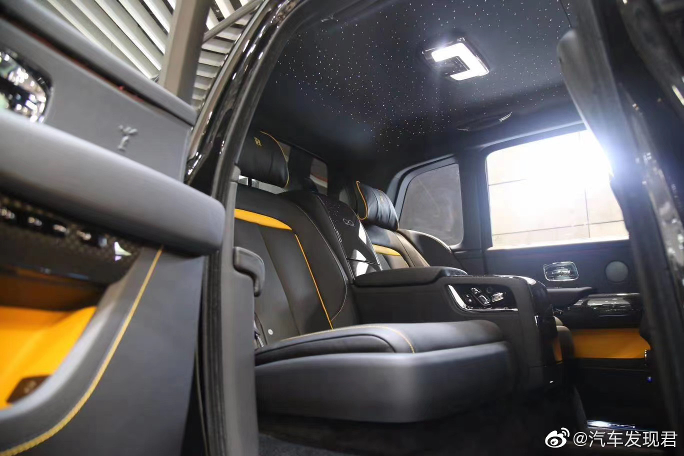 2020款库里南 Black Badge2020年09月登记，0.01万公里