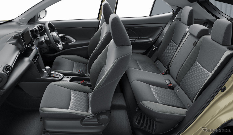 你觉得这个车国产，会比现在那个雅力士好卖不？