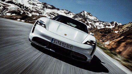 2.8秒破百，700bhp保时捷Taycan终于来了！