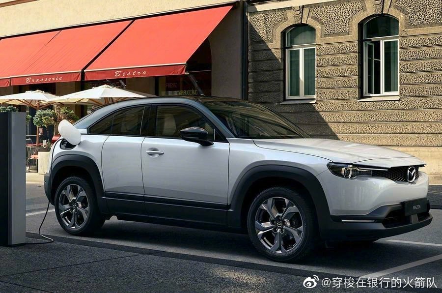 去年十月份马自达发布了全新的纯电车型MX-30