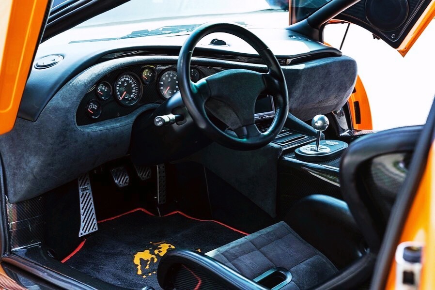 放现在看，还是很帅气的 Lamborghini Diablo GT