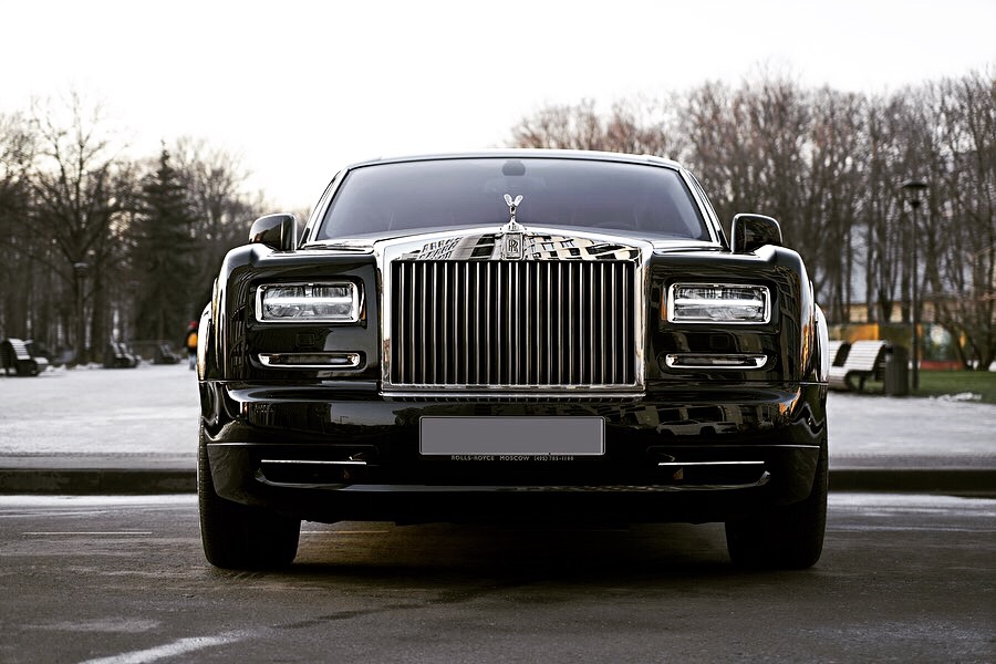 Rolls Royce Phantom，这气场绝不输现款车型吧