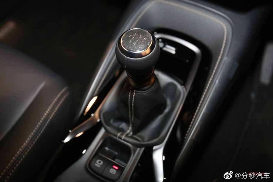 你说这辆1.2T+6MT的卡罗拉旅行版香么？