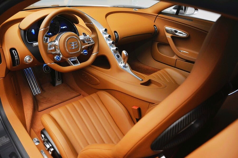 Bugatti Chiron，顶级超级跑车，w16，什么概念……