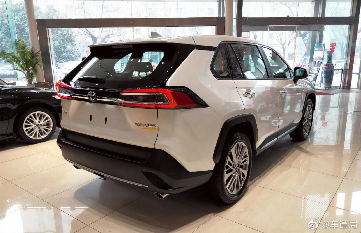 老觉得威兰达没有RAV4 好看，你们觉得呢？