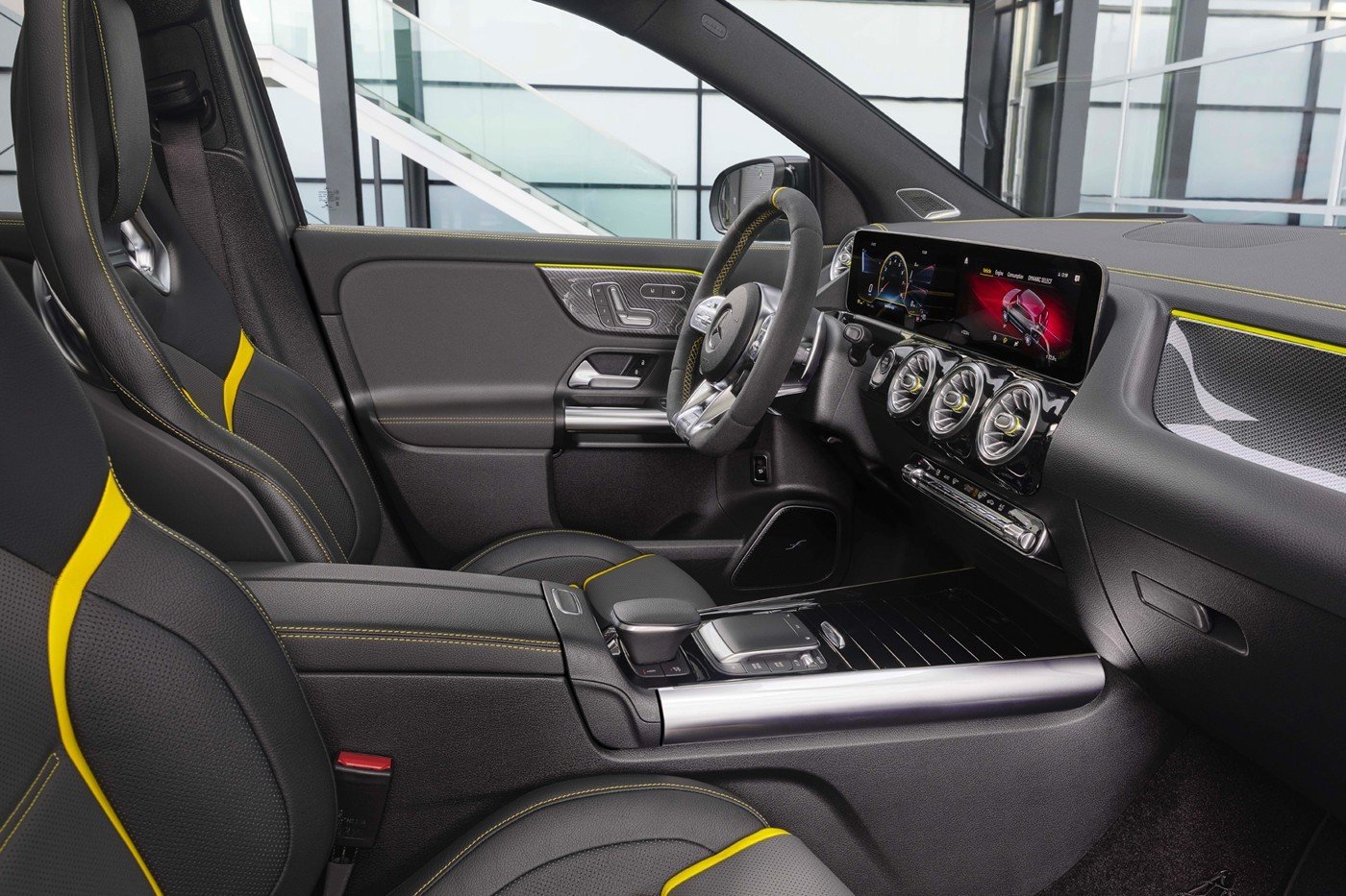 AMG GLA：战意十足的配色!