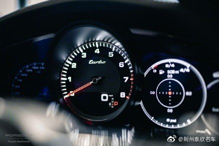 保时捷panamera Turbo 是喜欢漂亮的外观还是性能呢