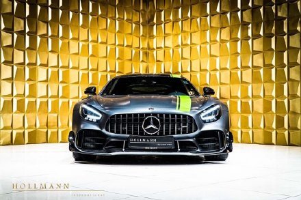 汽车美图：电光灰Mecedes AMG GT R Pro