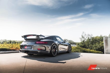 Porsche 991 GT3，谁不喜欢这样的大尾翼呢