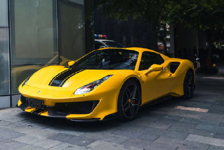 Ferrari Pista Spider 太漂亮了