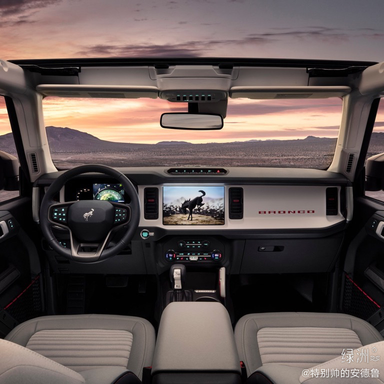 2021 Ford Bronco 4-door 我说看着怎么有点像F150...