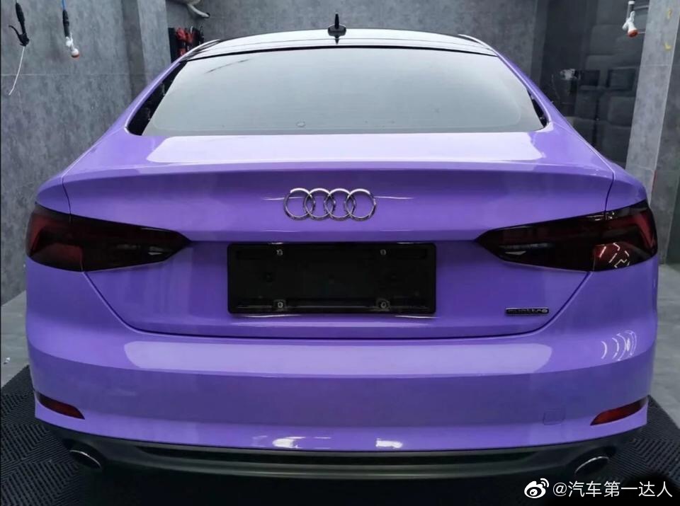 奥迪A5薰衣草紫，整体效果还不错，夏天的赶脚！
