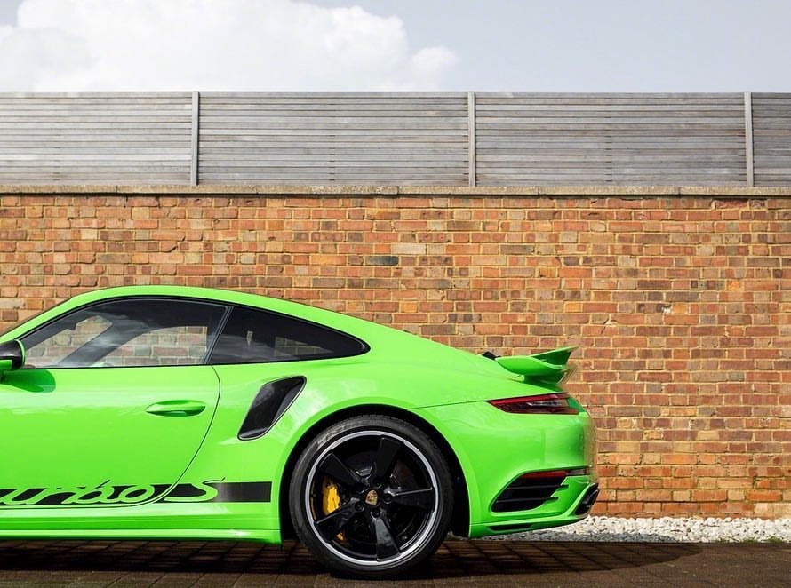 绿色大青蛙  保时捷 911 Turbo S  你们喜欢吗？