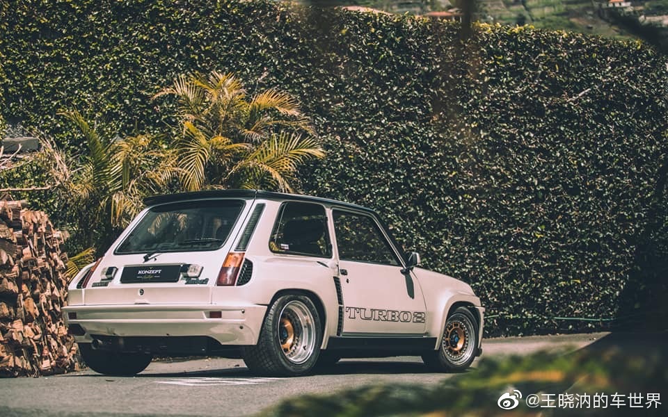 1984 Renault 5 Turbo 2 曾經的經典啊......