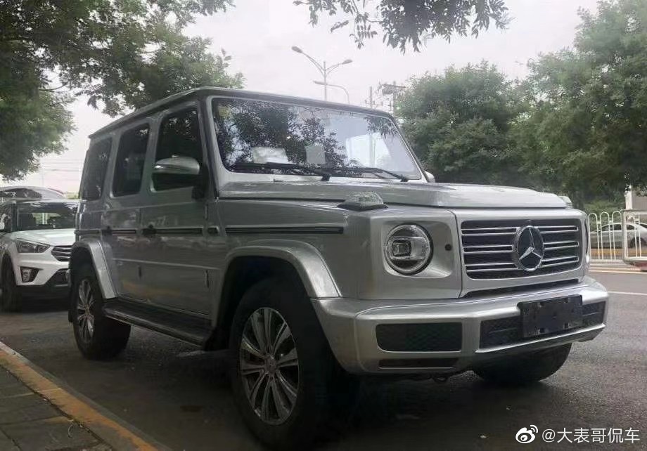 奔驰G350，2.0T的大G，142.88万指导价
