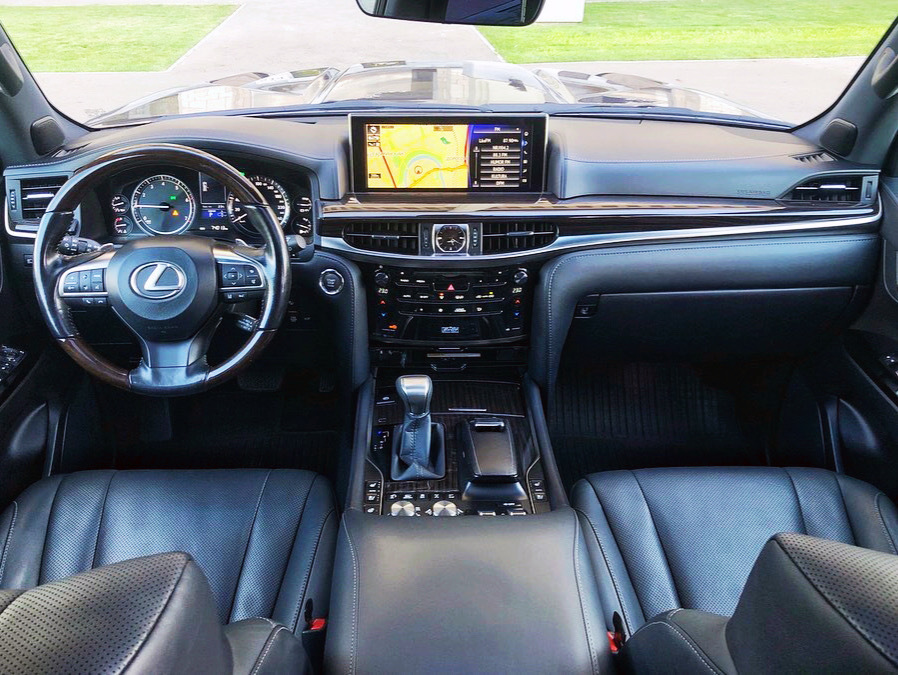 喜欢大型SUV 5.7L V8大排自吸发动机 就是ta咯 Lexus LX570