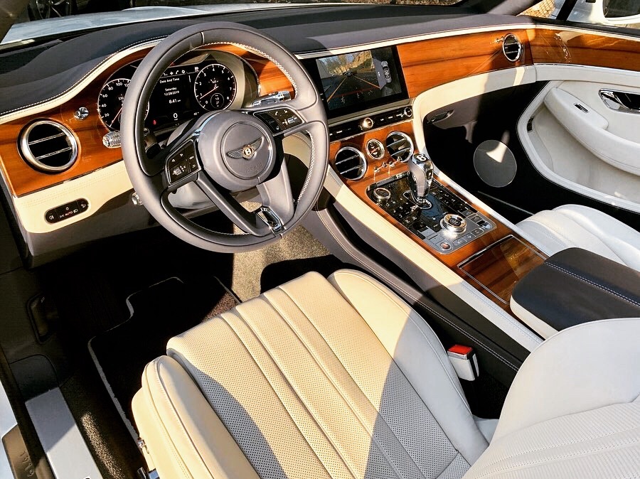 每天一组汽车美图：Bentley Continental GTC帅么